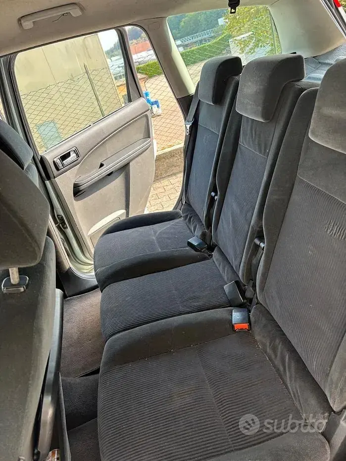 Usata Ford C-MAX 90 CV (66 kW) 2004 Grigio Monovolume