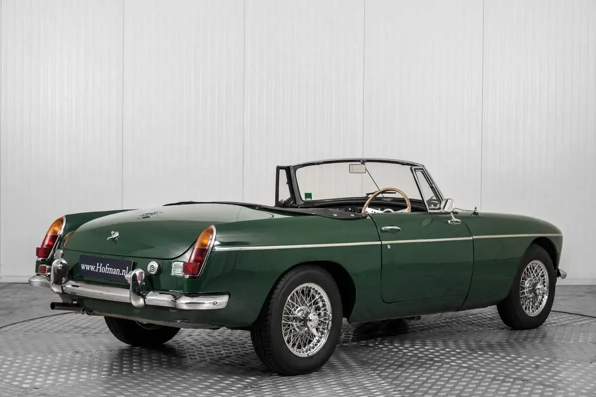 Usata MG B 96 CV (70 kW) 1969 Verde Cabrio