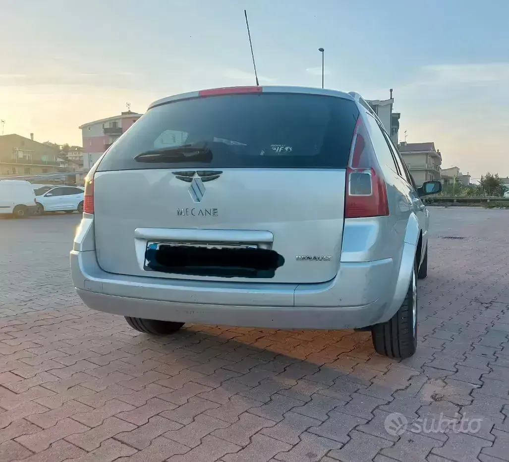 Usata Renault Mégane GrandTour 106 CV (77 kW) 2008 Grigio Station wagon