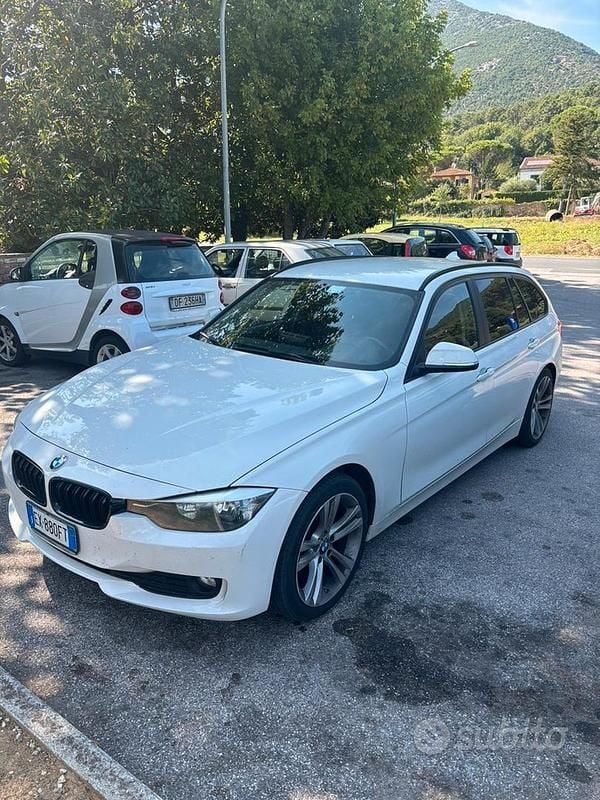 Bianco Usata 2014 BMW 316 Station wagon | 7500 € (Ottimo prezzo) - Immagine 1/4