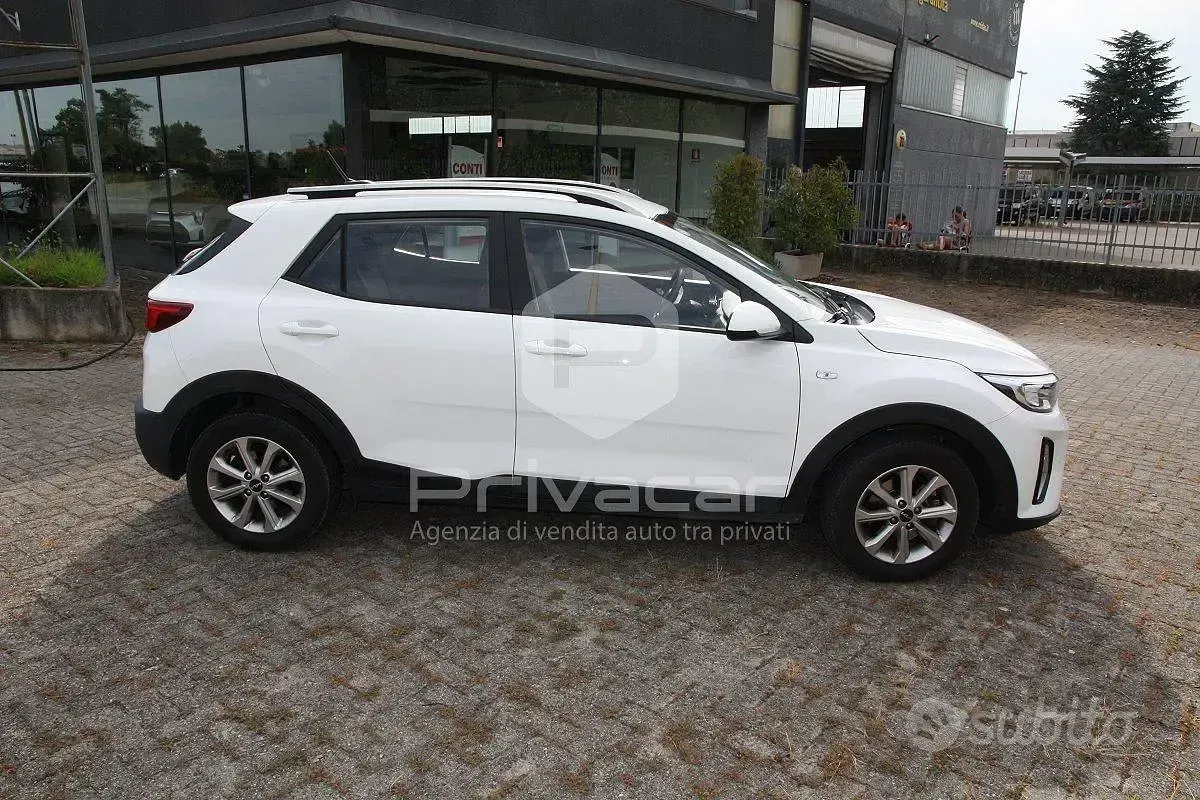 Usata Kia Stonic Urban 84 CV (61 kW) 2021 Bianco SUV