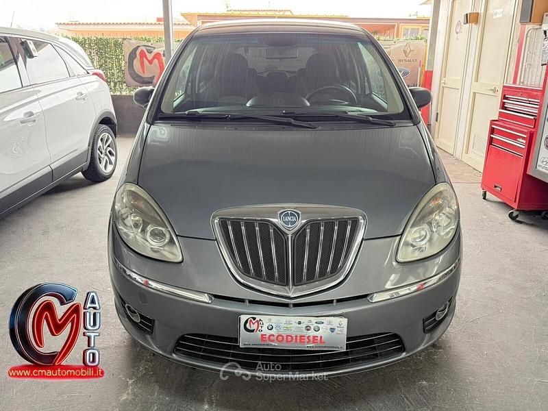 Usata Lancia Musa 95 CV (69 kW) 2012 Grigio Monovolume