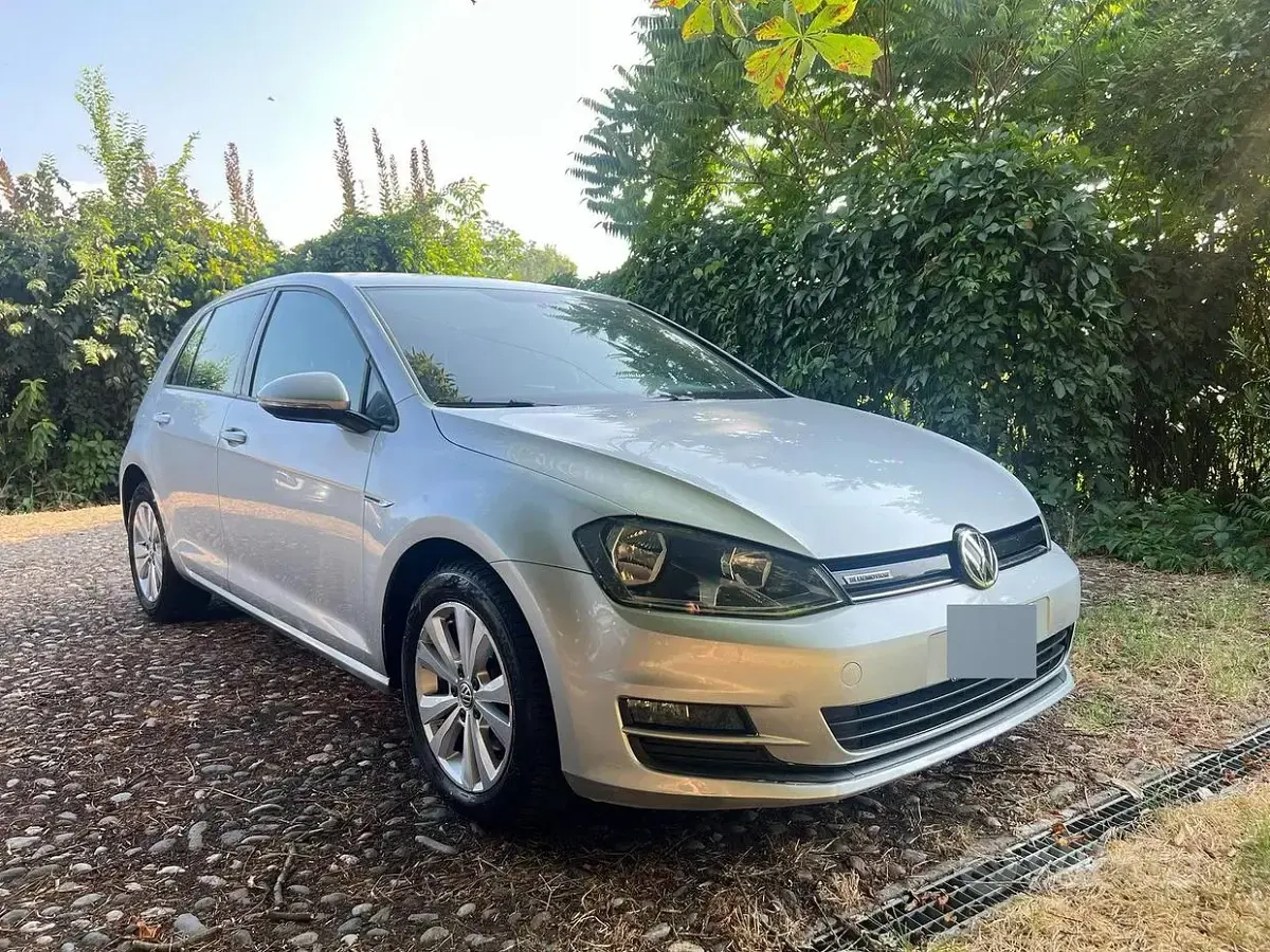 Usata VW Golf VII 110 CV (80 kW) 2015 Grigio Berlina