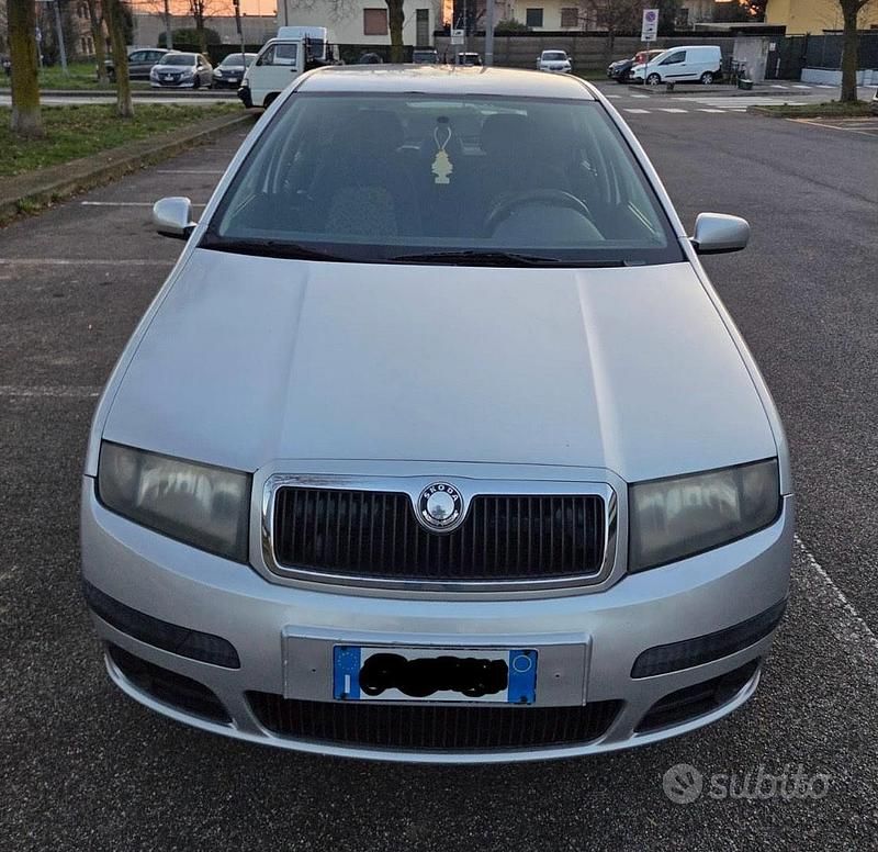Usata Skoda Fabia 2005 Grigio Utilitaria