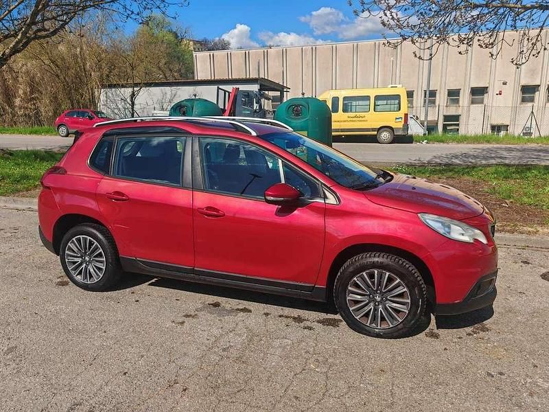 Usata Peugeot 2008 Active 99 CV (72 kW) 2016 SUV