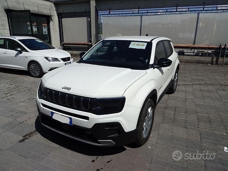 Usata Jeep Avenger Altitude 101 CV (74 kW) 2023 Bianco SUV