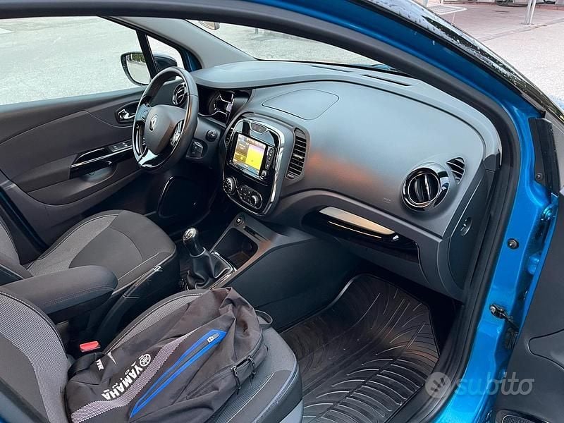Usata Renault Captur 90 CV (66 kW) 2016 SUV