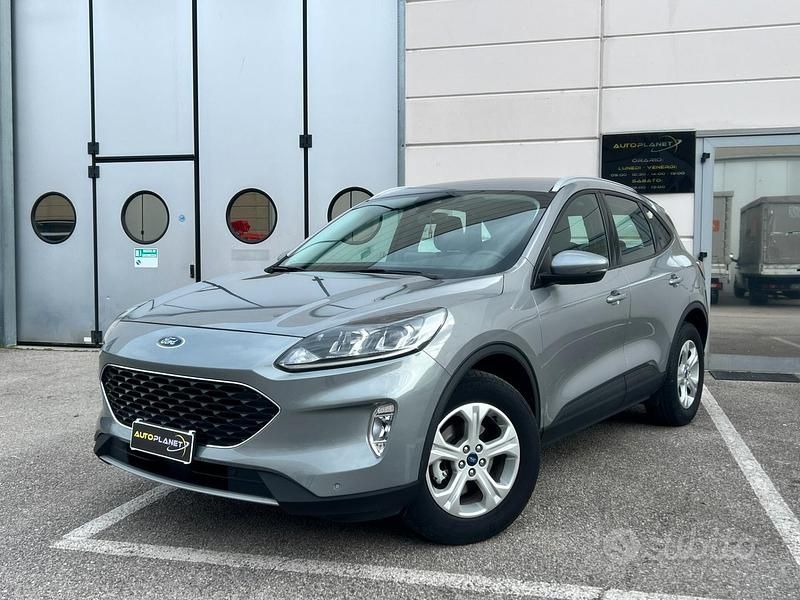 Usata Ford Kuga ST-Line X 190 CV (139 kW) 2022 Grigio SUV
