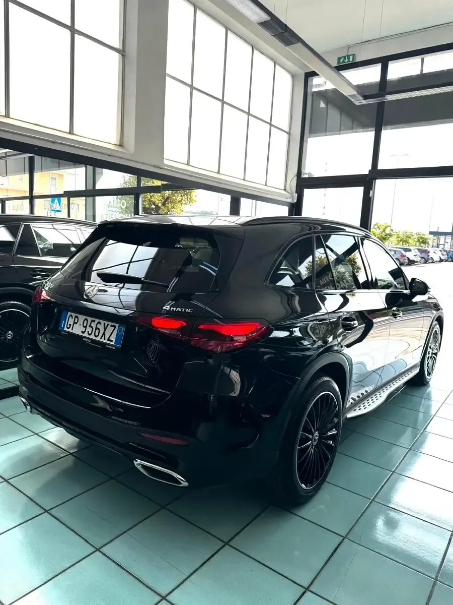 Usata Mercedes GLC300 AMG Line Premium Plus 269 CV (197 kW) 2023 Nero SUV