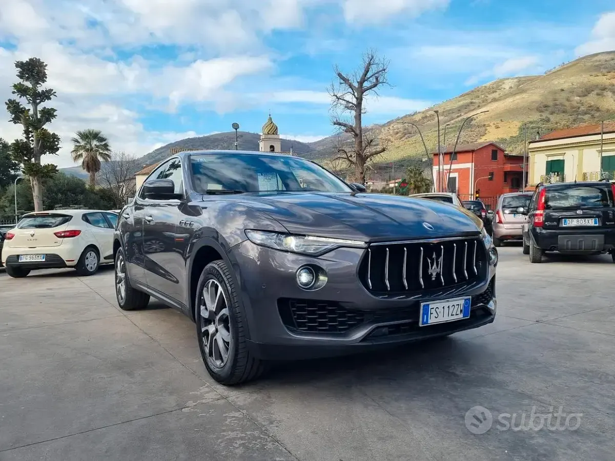 Usata Maserati Levante GranLusso 275 CV (202 kW) 2018 Beige SUV