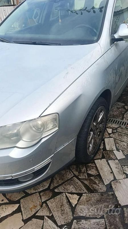 Usata VW Passat 130 CV (95 kW) 2007 Grigio Station wagon