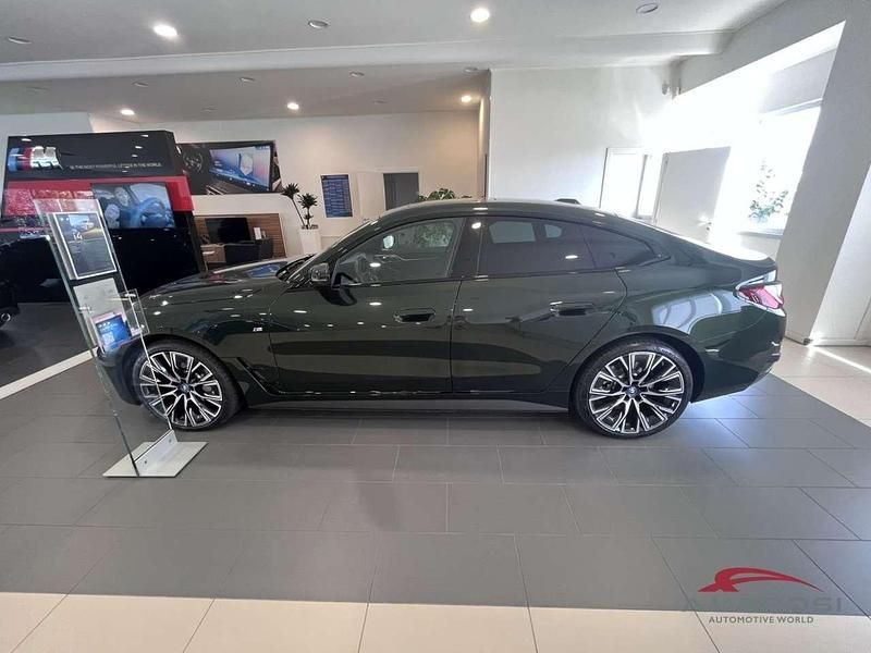 Nuova BMW i4 M Sport 250 kW (340 CV) 2025 Nero Berlina