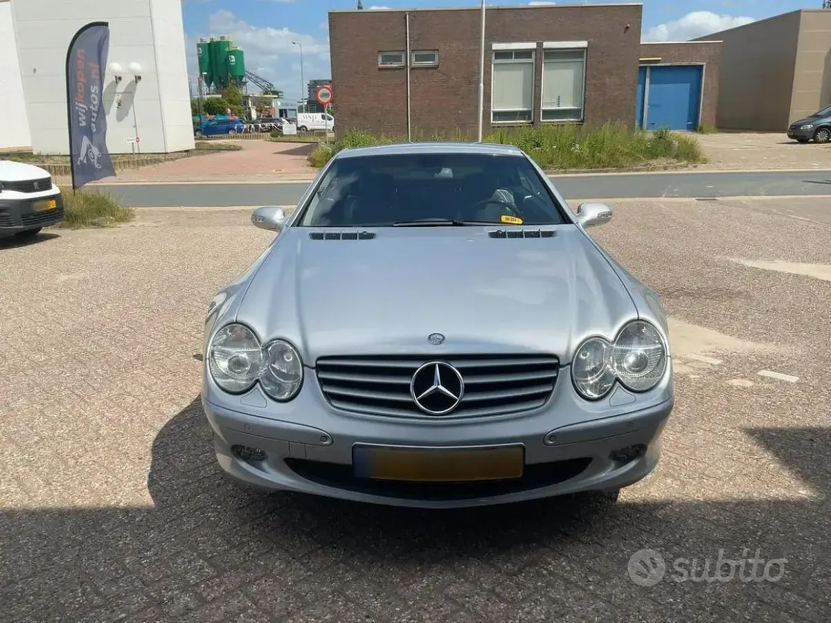 Usata Mercedes SL500 Exclusive 306 CV (225 kW) 2003 Cabrio