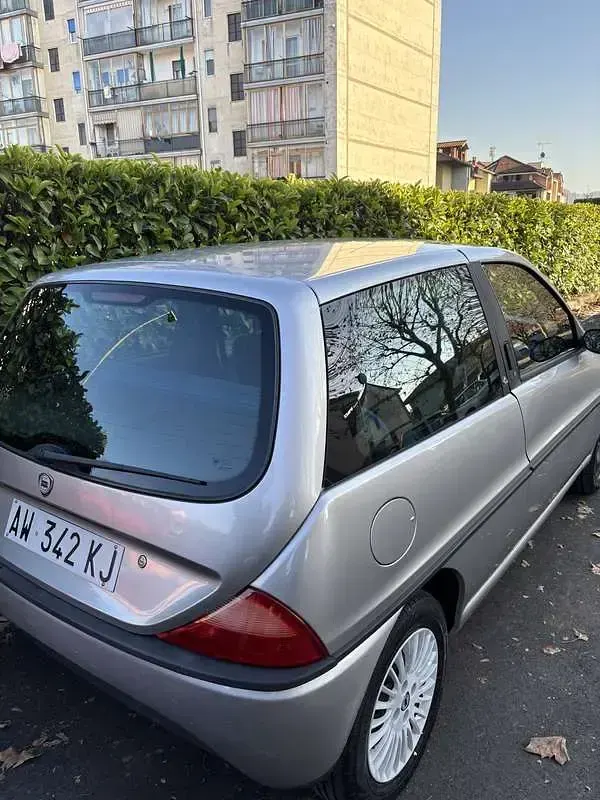 Usata Lancia Ypsilon 54 CV (39 kW) 1998 Utilitaria