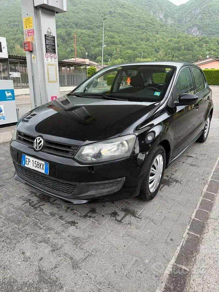 Używany VW Polo Trendline 75 KM (55 kW) 2012 Czarny Hatchback