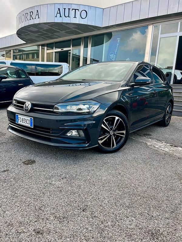 Usata VW Polo Comfortline 95 CV (69 kW) 2018 Grigio Utilitaria