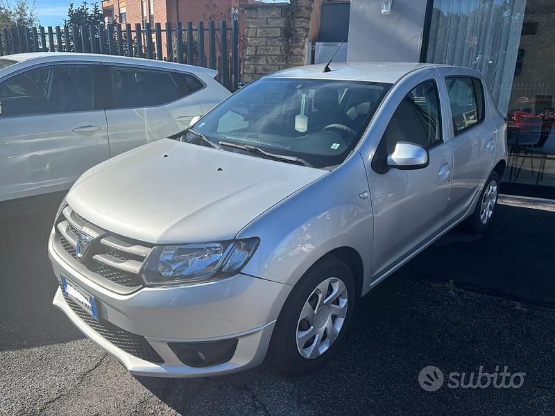 Usata Dacia Sandero Ambiance 90 CV (66 kW) 2016 Grigio Berlina