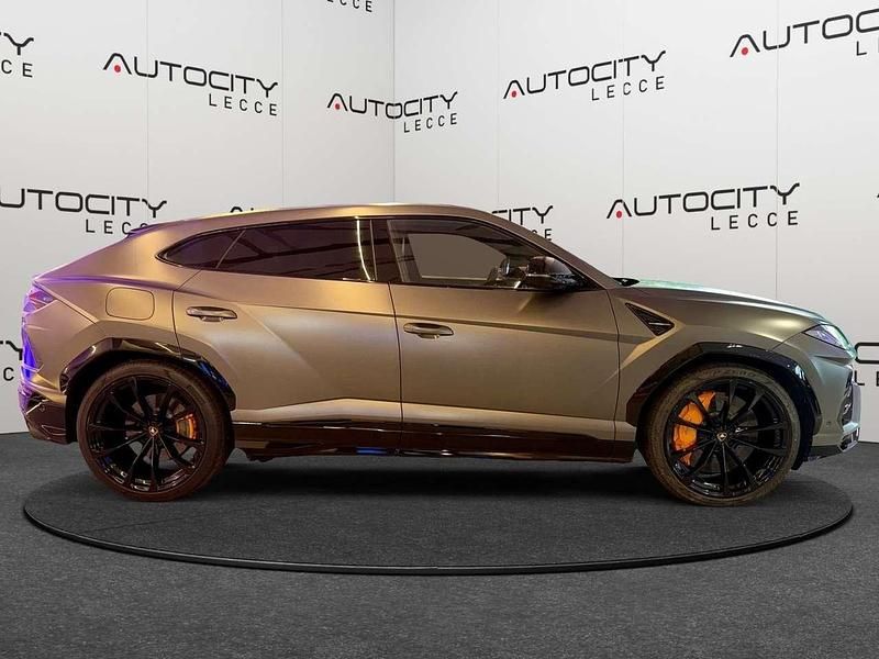 Usata Lamborghini Urus 650 CV (478 kW) 2021 Grigio keres SUV