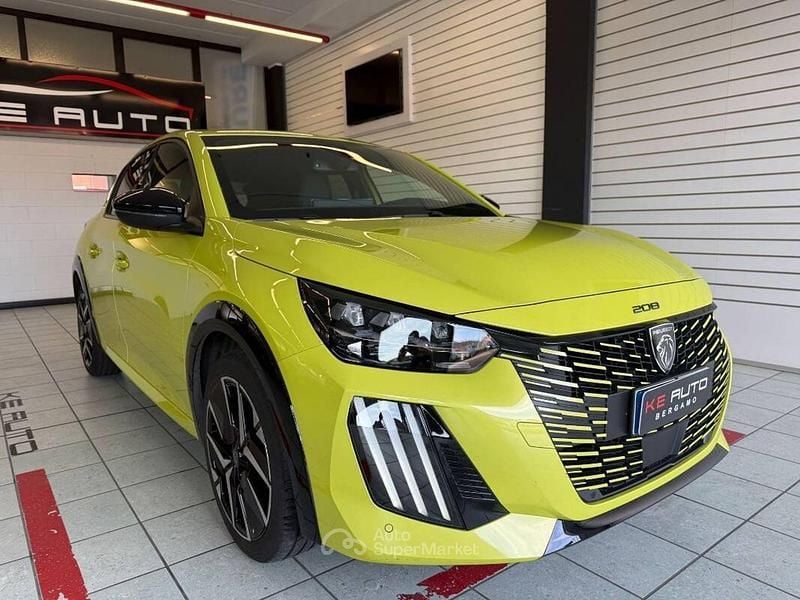 Usata Peugeot 208 GT 101 CV (74 kW) 2024 Giallo Utilitaria