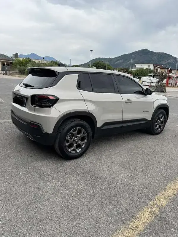 Usata Jeep Avenger Longitude 101 CV (74 kW) 2026 SUV