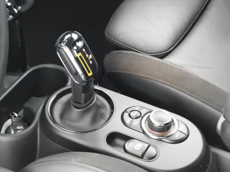 Usata Mini Cooper SE 135 kW (184 CV) 2021 Utilitaria