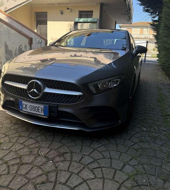 Usata Mercedes A180 Premium 116 CV (85 kW) 2022 Berlina
