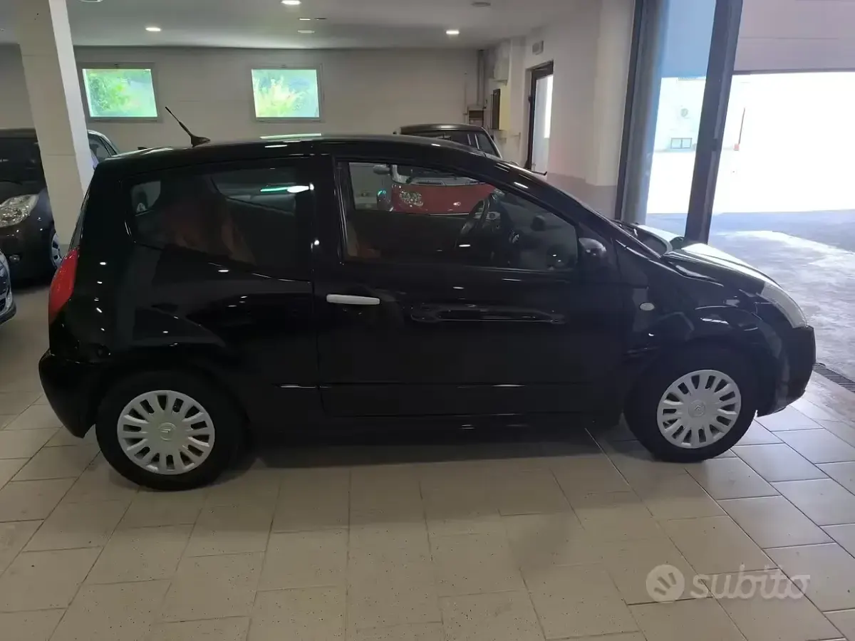 Usata Citroën C2 Elegance 60 CV (44 kW) 2008 Nero Utilitaria