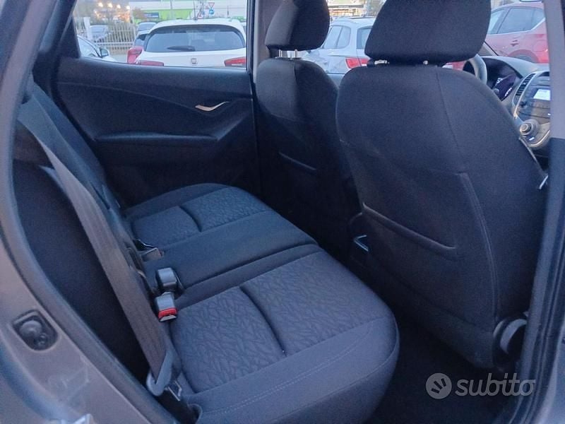 Usata Hyundai ix20 Comfort 77 CV (56 kW) 2012 Grigio Utilitaria