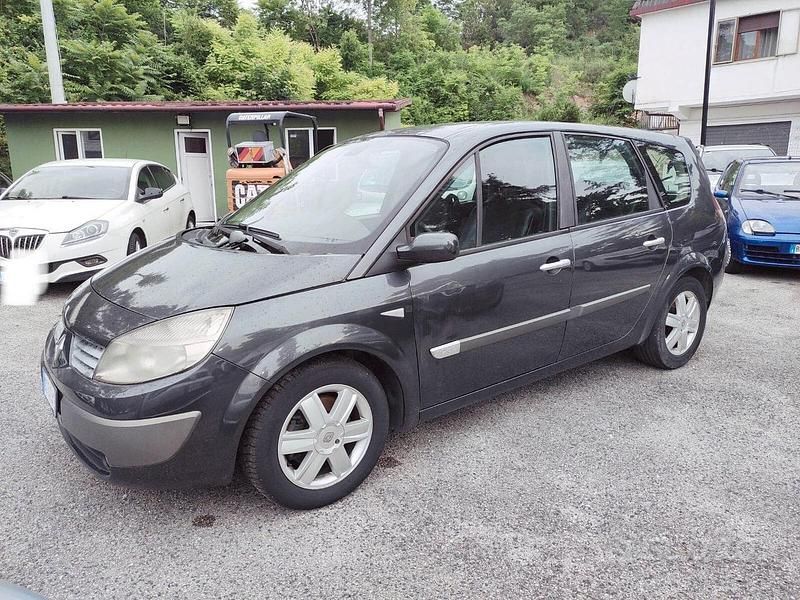 Nero Usata 2005 Renault Scénic II Monovolume | 3200 € (Molto cara) - Immagine 1/4