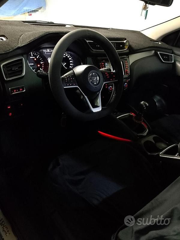 Usata Nissan Qashqai 115 CV (84 kW) 2018 Nero SUV