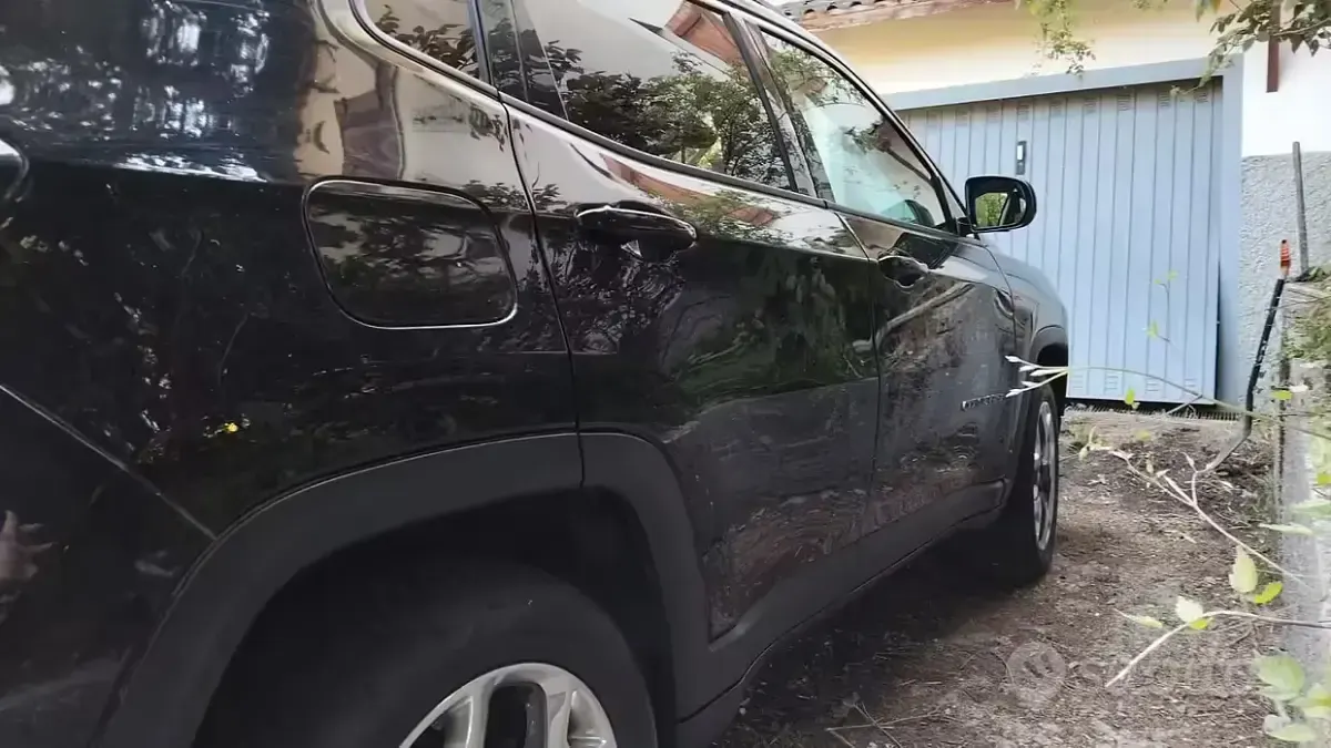 Usata Jeep Compass Limited 140 CV (102 kW) 2018 Nero SUV