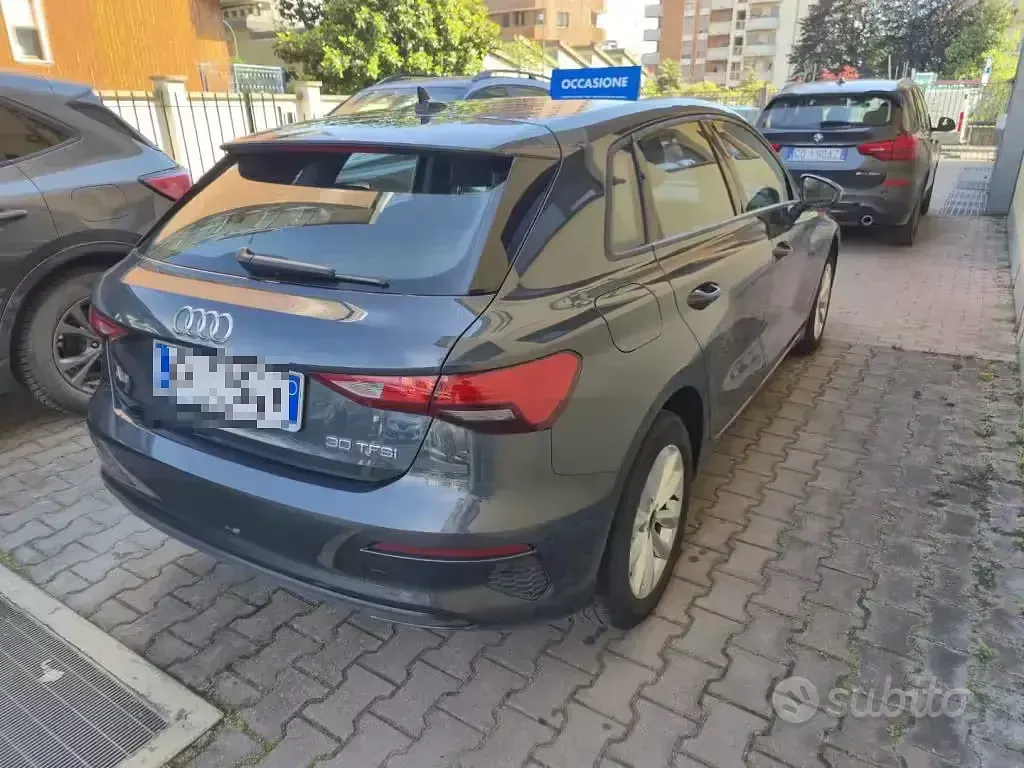 Usata Audi A3 Business 110 CV (80 kW) 2022 Grigio Berlina