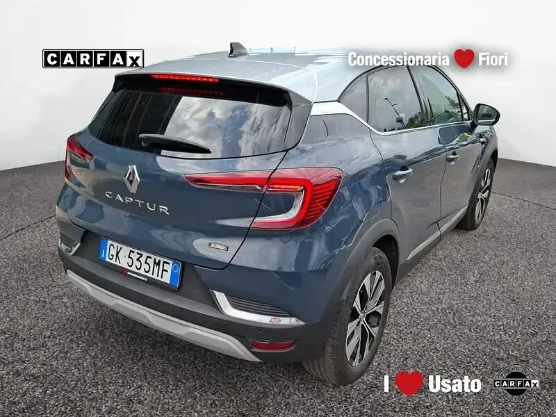 Usata Renault Captur Techno 159 CV (116 kW) 2023 Blu SUV