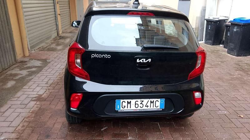 Usata Kia Picanto Urban 65 CV (47 kW) 2023 Nero Utilitaria