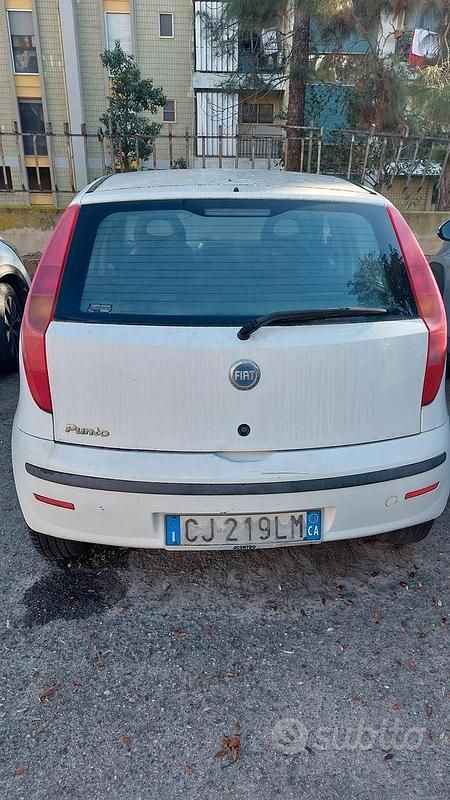 Usata Fiat Punto 60 CV (44 kW) 2003 Bianco Berlina