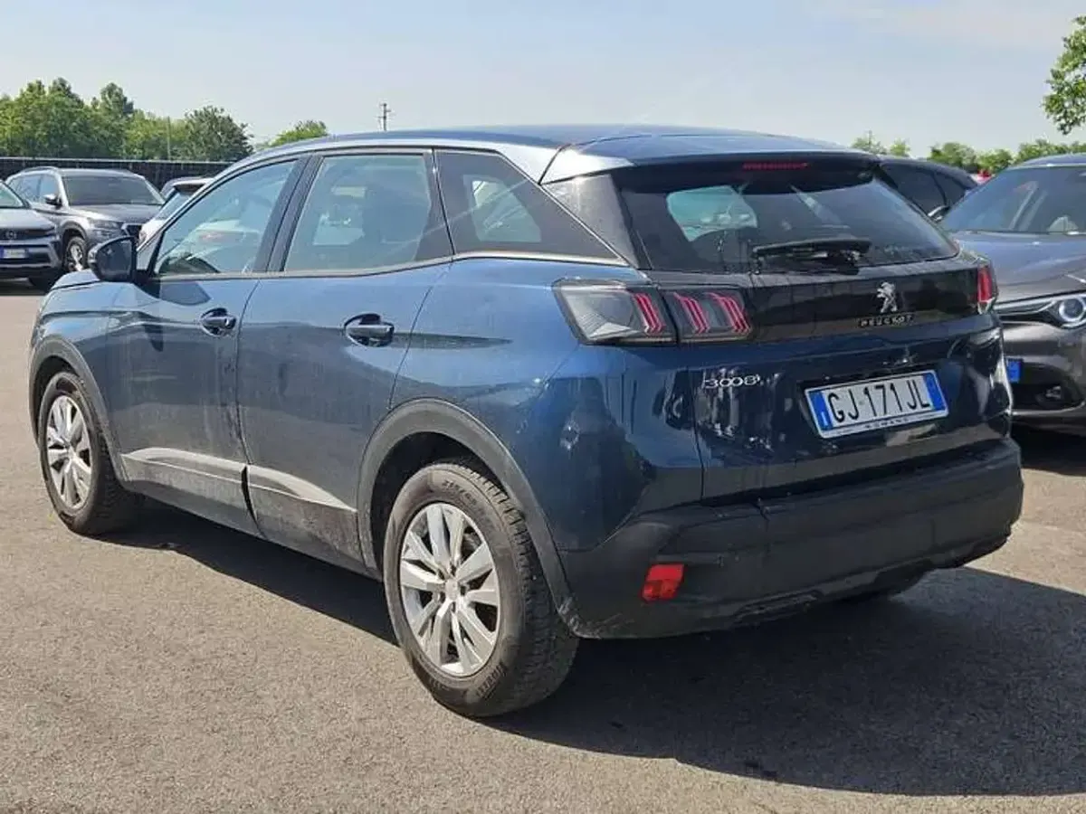 Usata Peugeot 3008 Business-Line 131 CV (96 kW) 2022 Blu/azzurro SUV