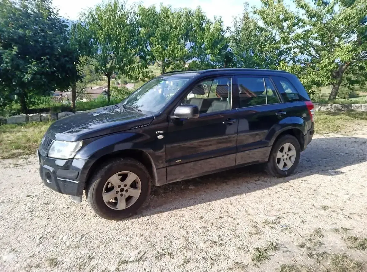Usata Suzuki Grand Vitara 129 CV (94 kW) 2006 Nero SUV
