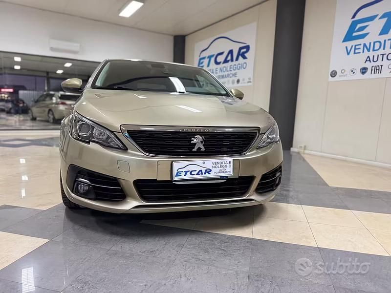 Usata Peugeot 308 GT-line 131 CV (96 kW) 2018 Giallo Berlina