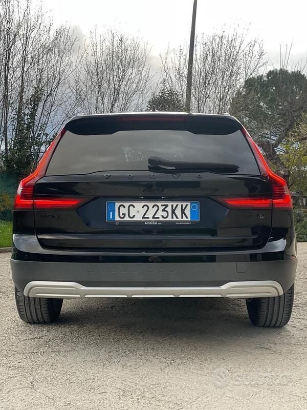 Usata Volvo V90 CC 197 CV (144 kW) 2020 Nero Station wagon