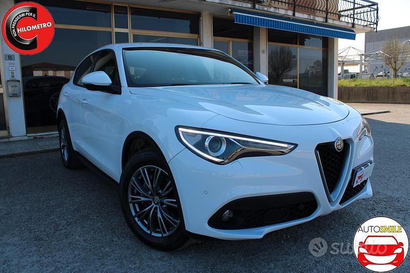 Usata Alfa Romeo Stelvio Executive 190 CV (139 kW) 2022 Bianco SUV