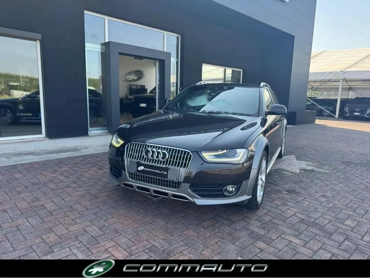 Usata Audi A4 Allroad Advanced 190 CV (139 kW) 2015 Nero Station wagon
