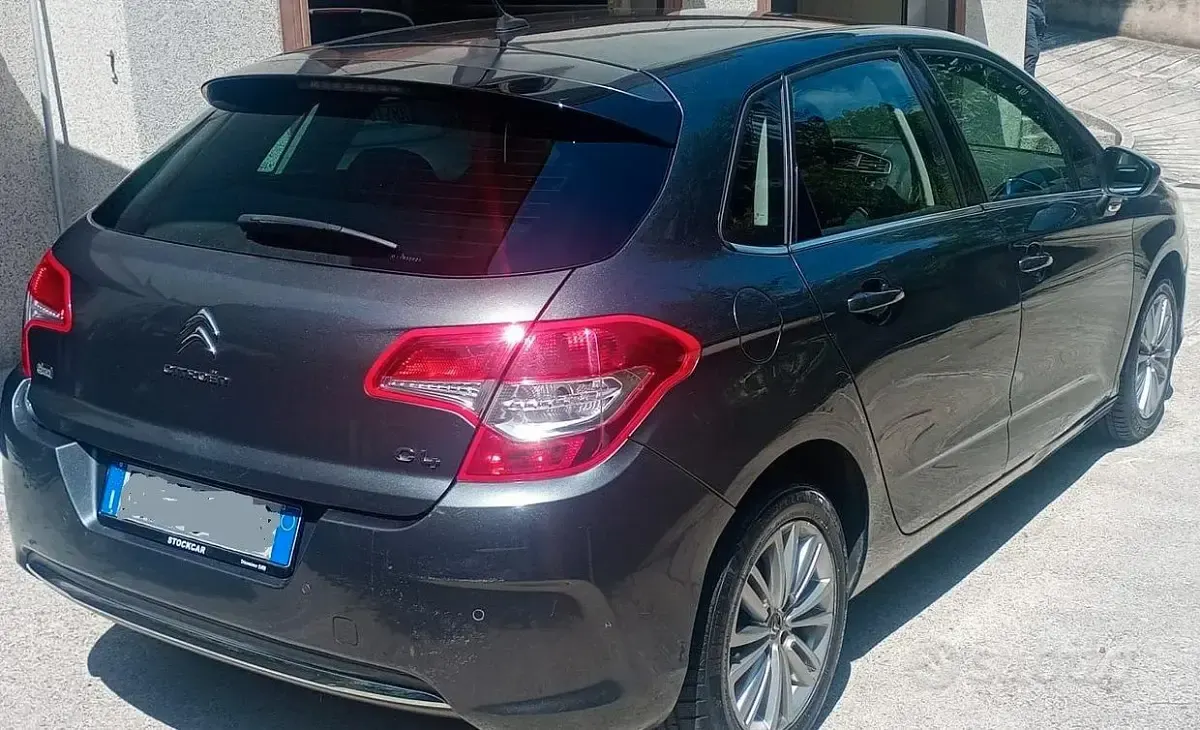 Usata Citroën C4 92 CV (67 kW) 2013 Grigio Berlina