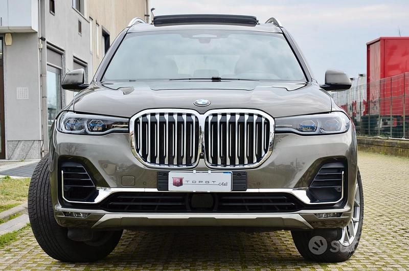 Usata BMW X7 Efficient Dynamics 265 CV (194 kW) 2020 Grigio SUV
