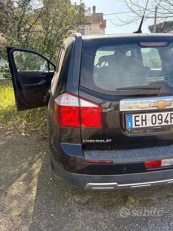 Usata Chevrolet Orlando 163 CV (119 kW) 2011 Nero Monovolume