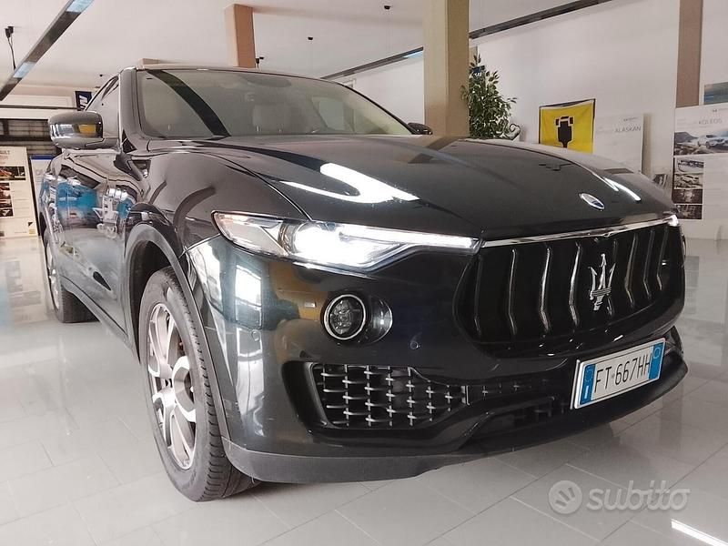 Usata Maserati Levante 250 CV (183 kW) 2018 Nero SUV
