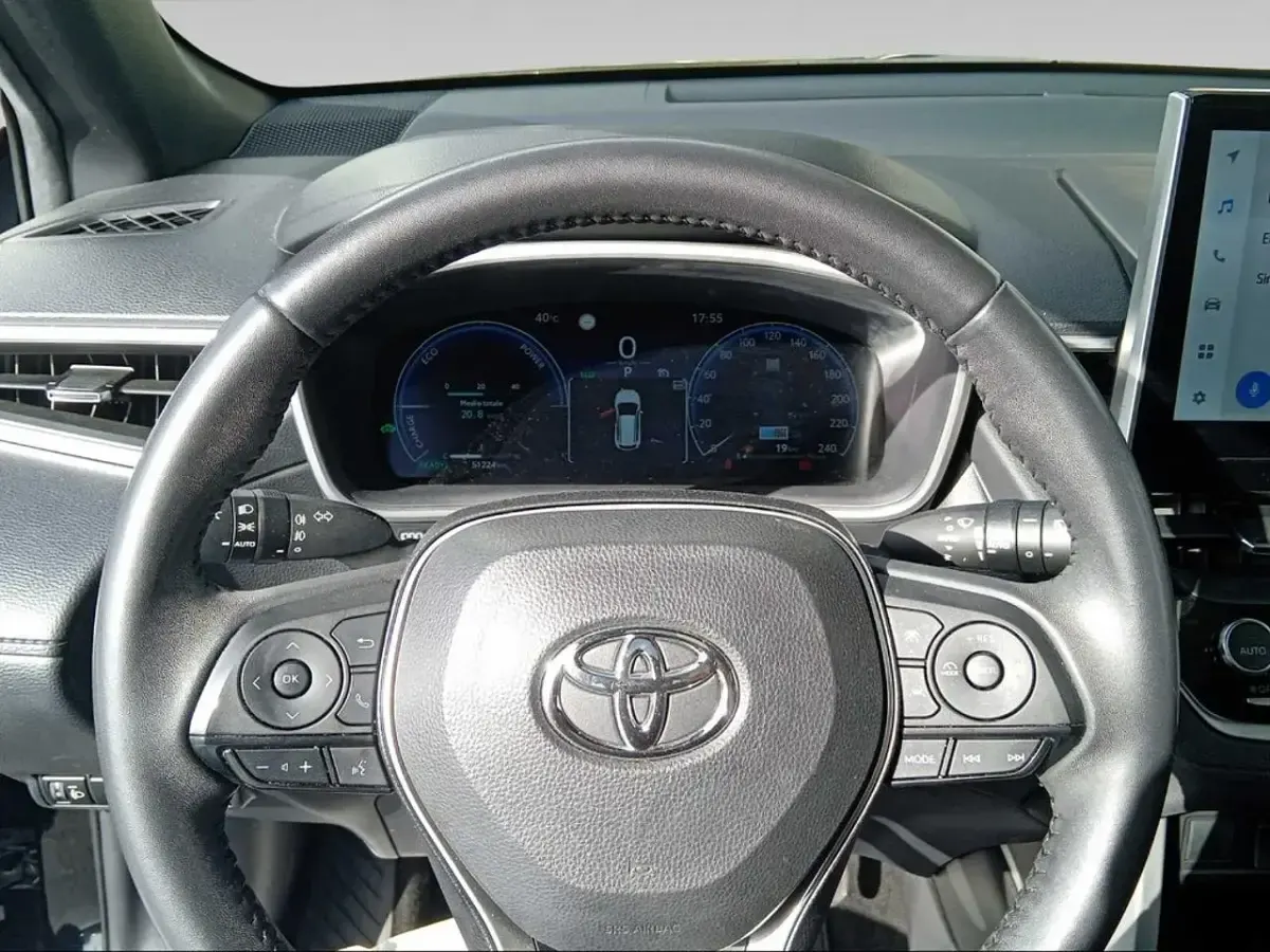 Usata Toyota Corolla Cross Lounge 197 CV (144 kW) 2023 Nero SUV