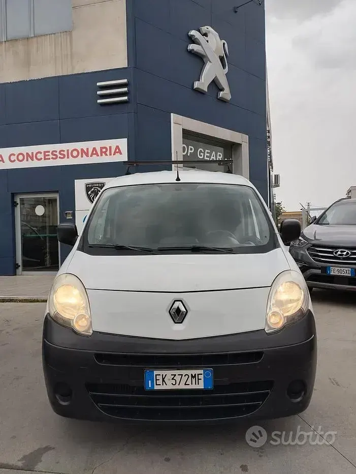 Usata Renault Kangoo 90 CV (66 kW) 2012 Bianco Monovolume
