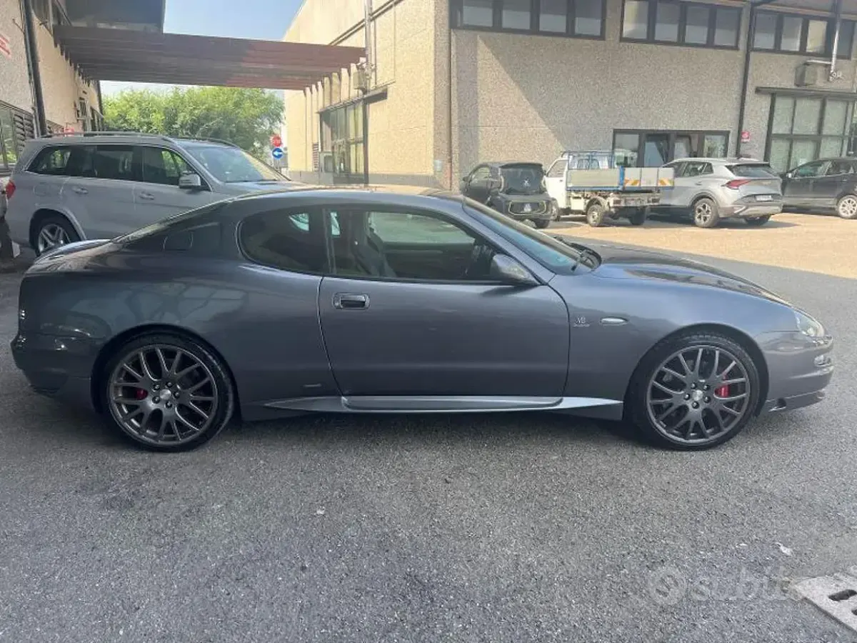 Usata Maserati GranSport 401 CV (294 kW) 2007 Grigio Coupé
