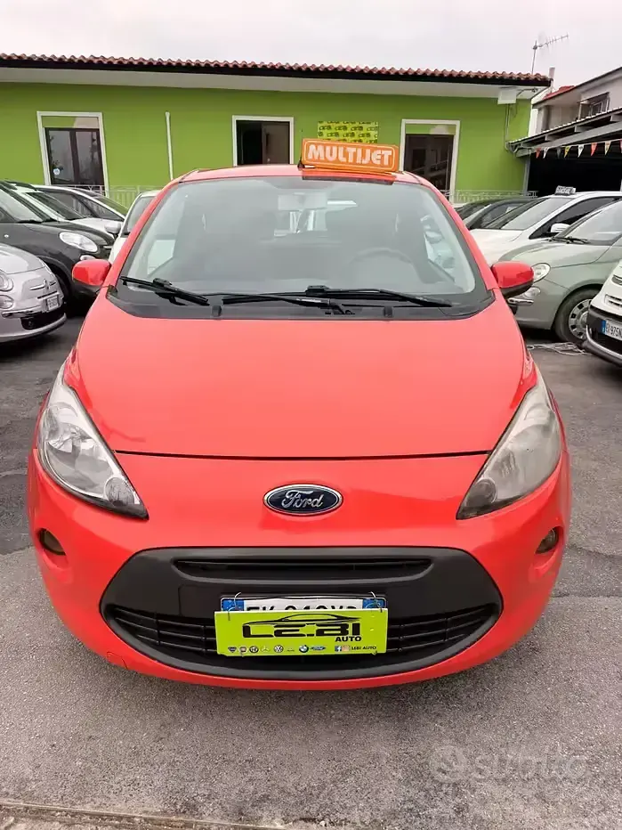 Begagnad Ford Ka 75 HK (55 kW) 2012 Röd Halvkombi