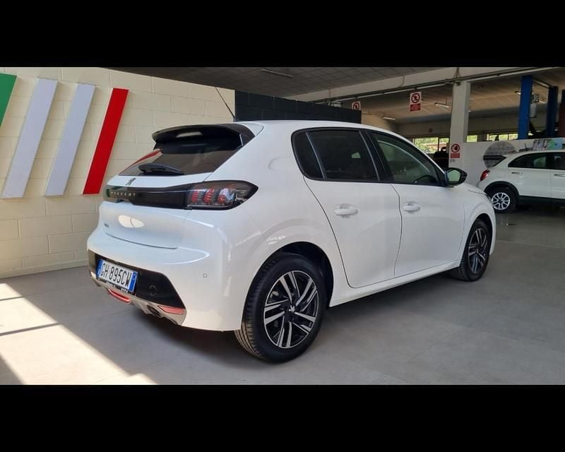 Usata Peugeot 208 Allure 102 CV (75 kW) 2022 Bianco Utilitaria